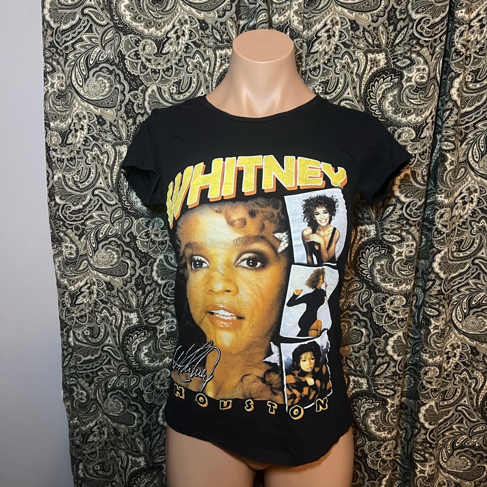 Whitney Houston Graphic T-Shirt - Black